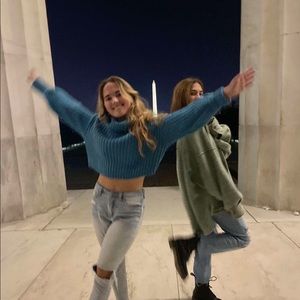 Meet your Posher, Lucy